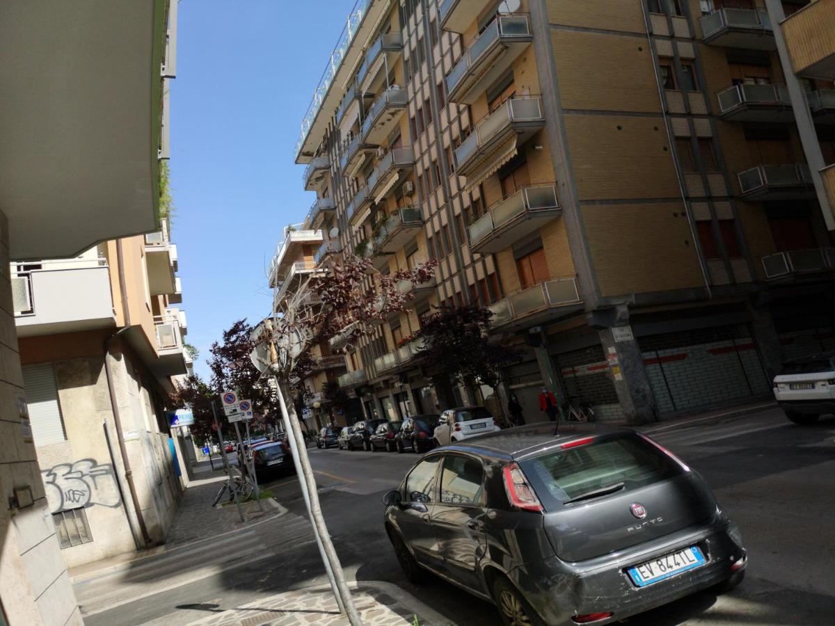 Ferienwohnung Luxury Bellevue Centro Citta Pescara Exterior foto
